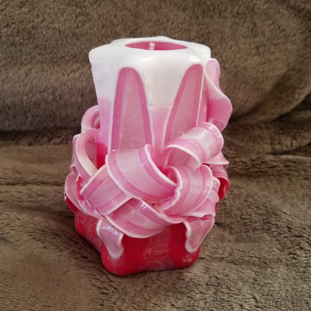 Brand new Beautifully carved candle